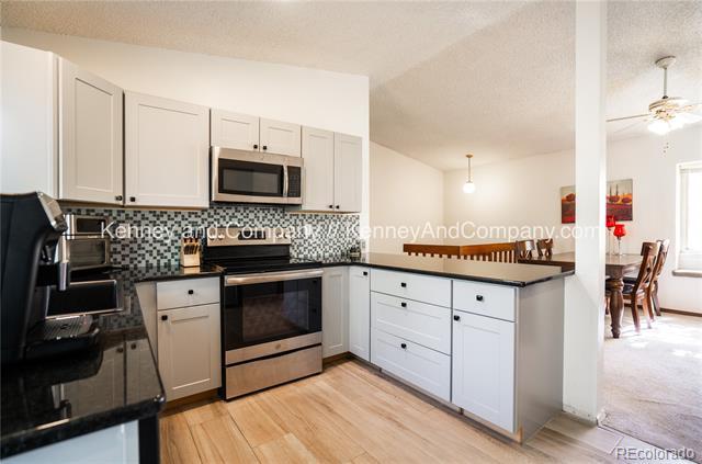 Building Photo - 5470 Sacramento Pl