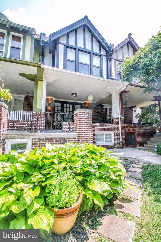 Primary Photo - 410 E Mt Airy Ave
