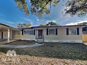 Building Photo - 809 Woodside Ave