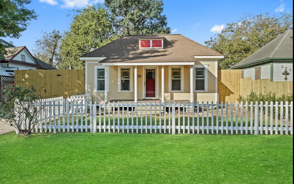 Primary Photo - 325 W 27th St