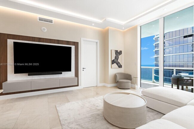 Building Photo - 15811 Collins Ave