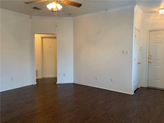 Building Photo - 1501 Nettie Dr