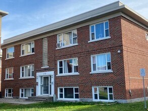 Building Photo - 340–376 Tillbury Avenue