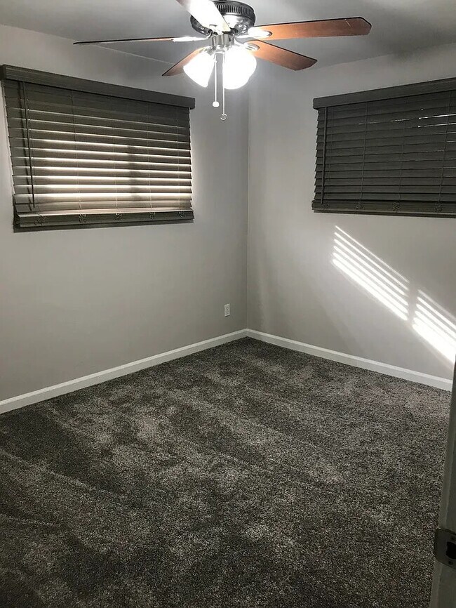 Building Photo - Beautiful 3 bedroom home