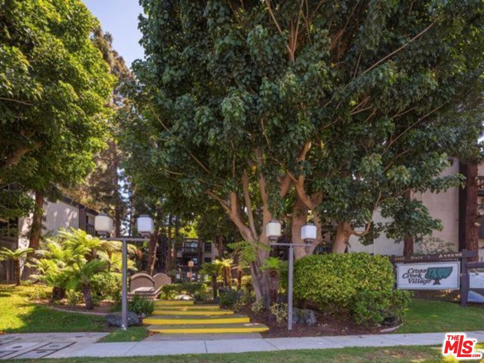 Foto principal - 7765 W 91st St