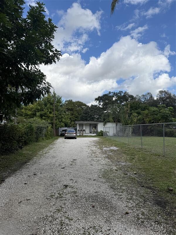 Foto del edificio - 6315 SW 32nd St