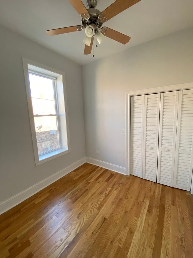 Building Photo - 2807 S Lawndale Ave