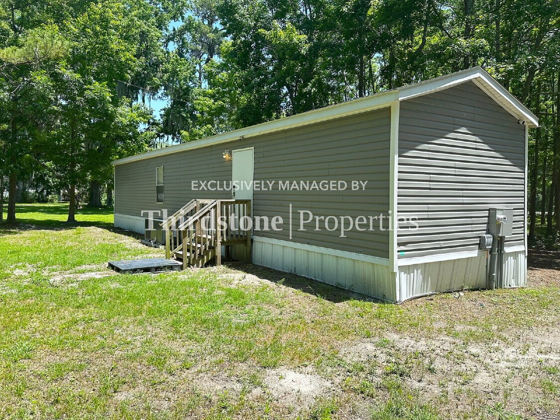 Foto principal - 6351 Dunn Ave