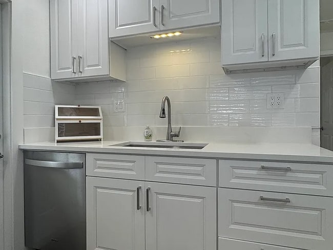 Foto del edificio - 6704 S Faul St