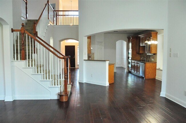 Building Photo - 1149 Valley Vista Dr