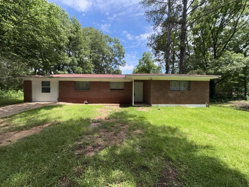 Primary Photo - 5558 Queen Mary Ln