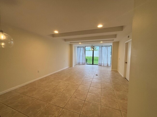 Building Photo - 4248 Deste Ct