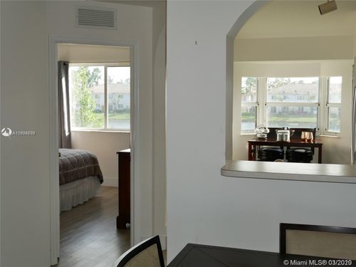 Foto del edificio - 1270 SE 26th St