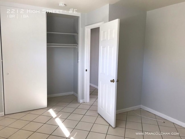 Building Photo - 1 bedroom in Oakland CA 94601