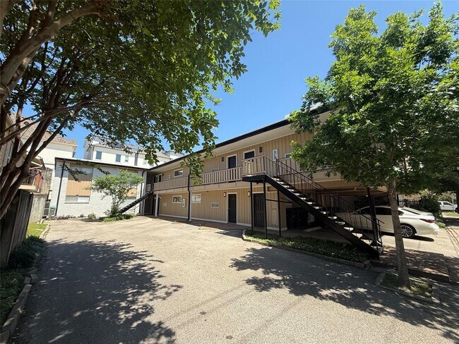 Foto del edificio - 1418 Vermont St