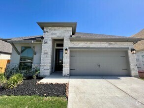 Building Photo - 2033 Creekview