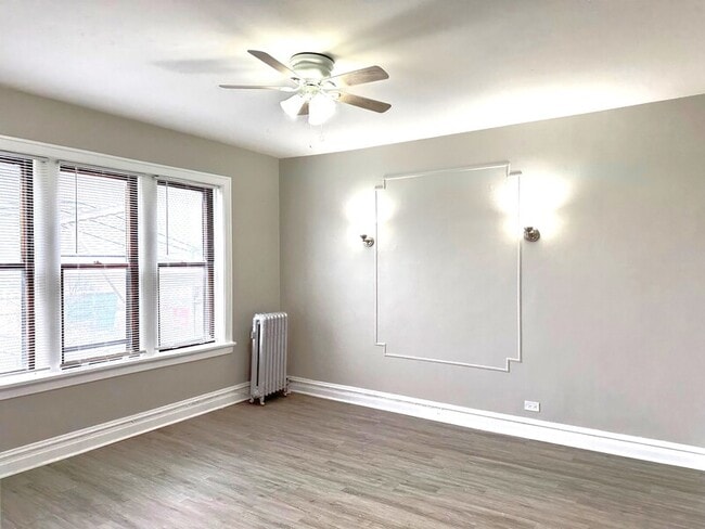 Building Photo - 432 S Maple Ave