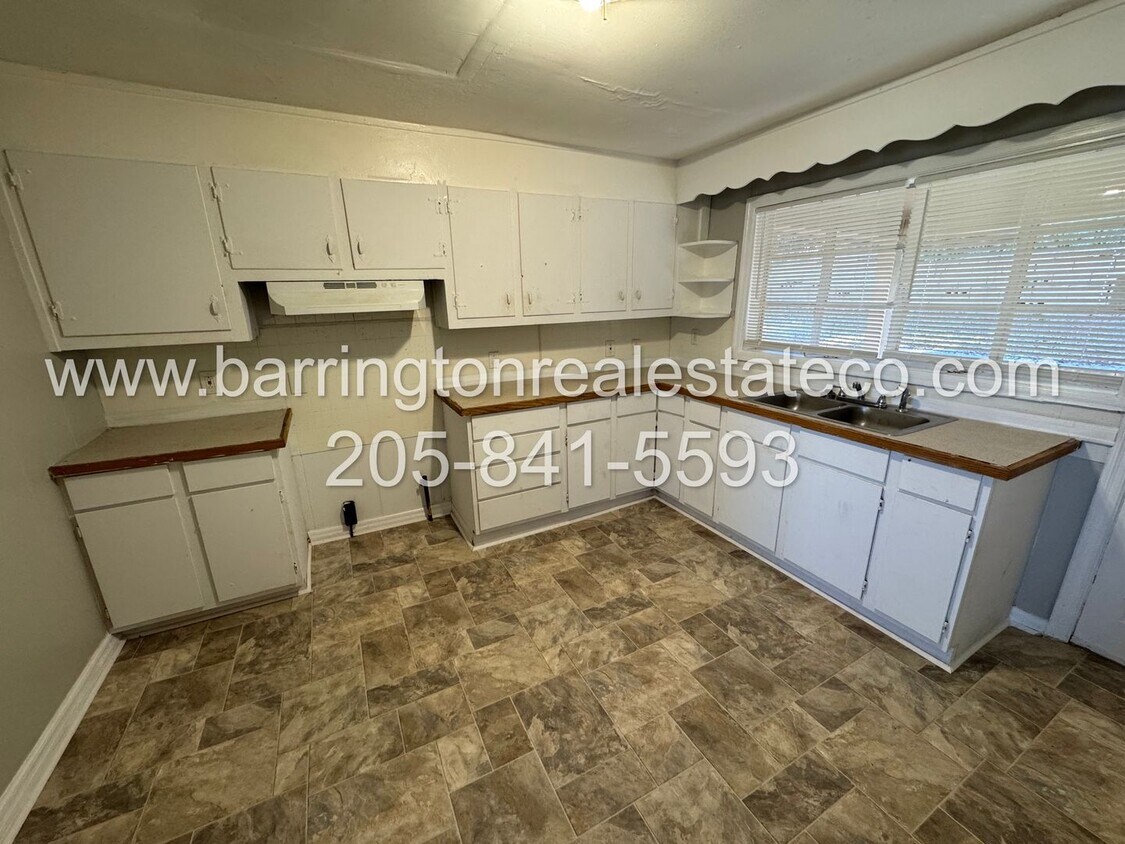 Building Photo - 1301 32nd Street Ensley