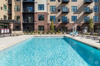 Building Photo - Station 250