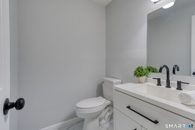 Foto del edificio - 45 Brandywine Ln