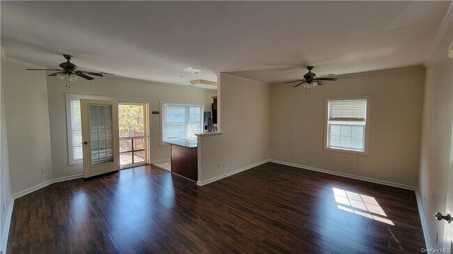 Building Photo - 95 Brookview Ln
