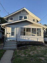 Building Photo - 1106 Garfield Ave