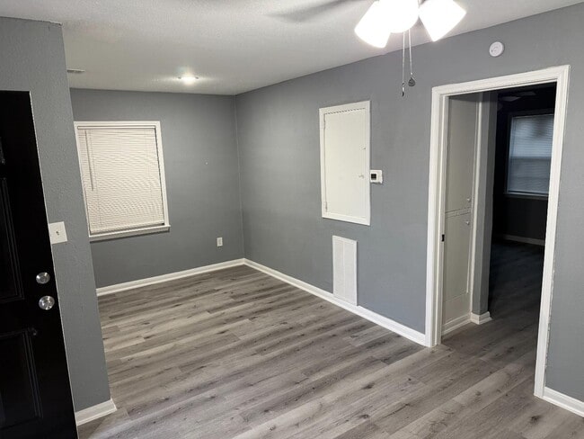 Building Photo - 14147 Force St