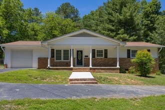 Building Photo - 2200 Danny Bell Rd