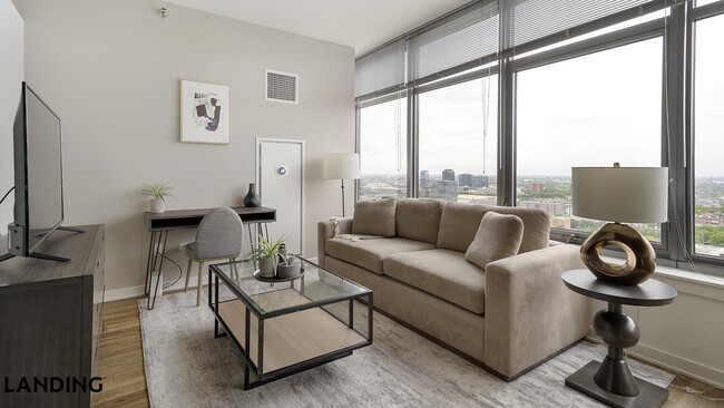 Foto del edificio - 347 W Chestnut St