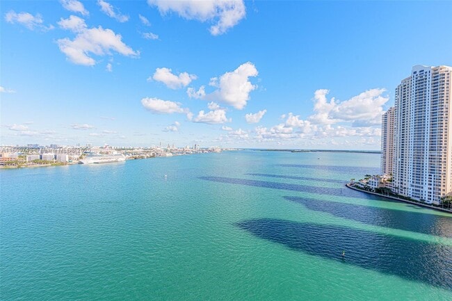 Building Photo - 335 S Biscayne Blvd