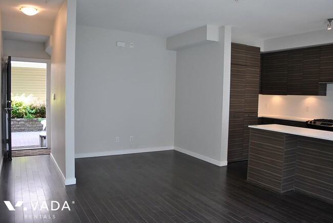 Photo du bâtiment - Cassia Apartment Rental 22-6965 Hastings S...