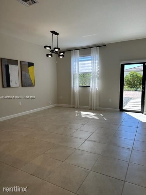 Building Photo - 5 br, 3 bath House - 11866 SW 244th St