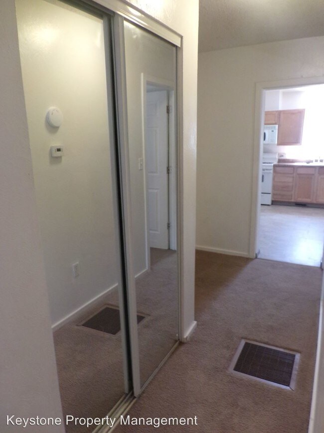 Building Photo - 2 br, 1 bath House - 808 E. Abriendo Ave.