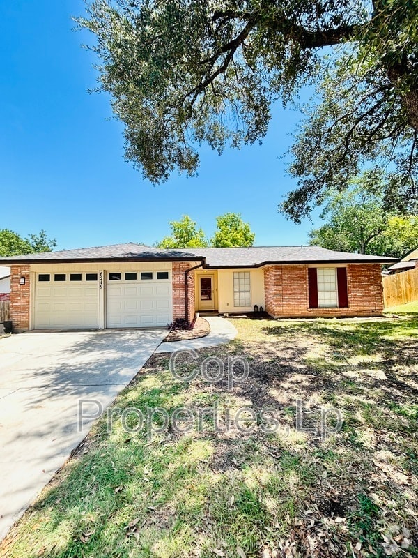 Building Photo - 6219 Sun Hollow