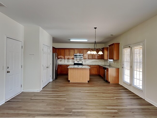 Foto del edificio - 811 Buffington Way