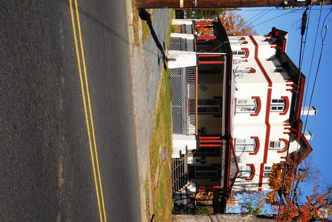 Foto del edificio - 518-522 W 7th St