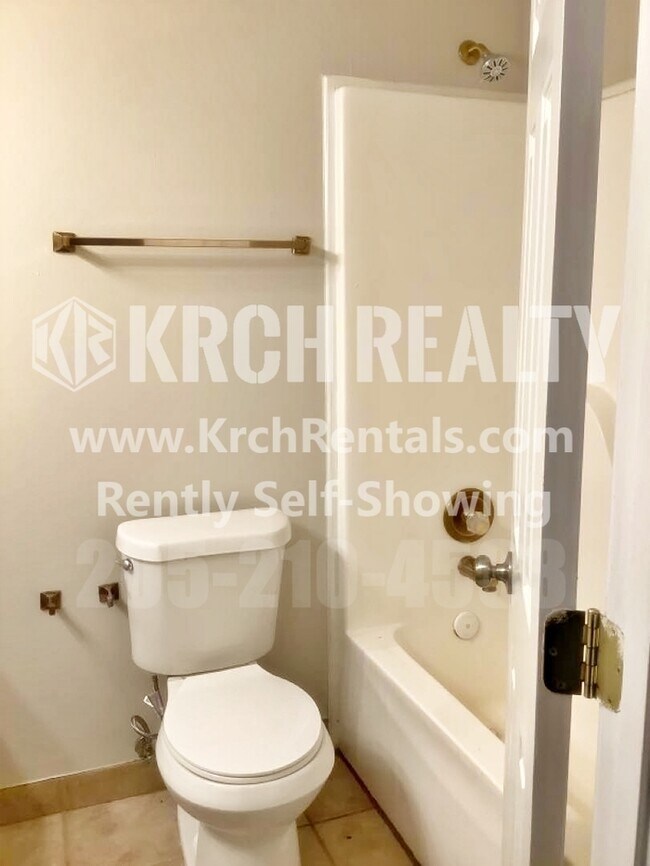 Foto del edificio - Beautiful 4 bedroom, 3 bathroom home!