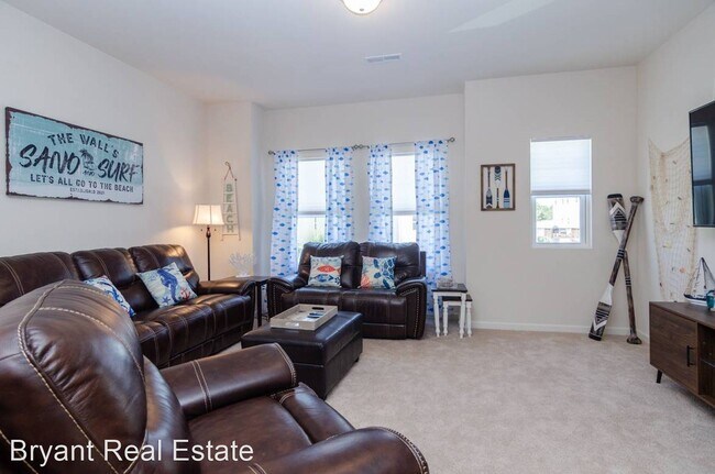 Building Photo - 3 br, 3.5 bath House - 808 Blanche Avenue ...