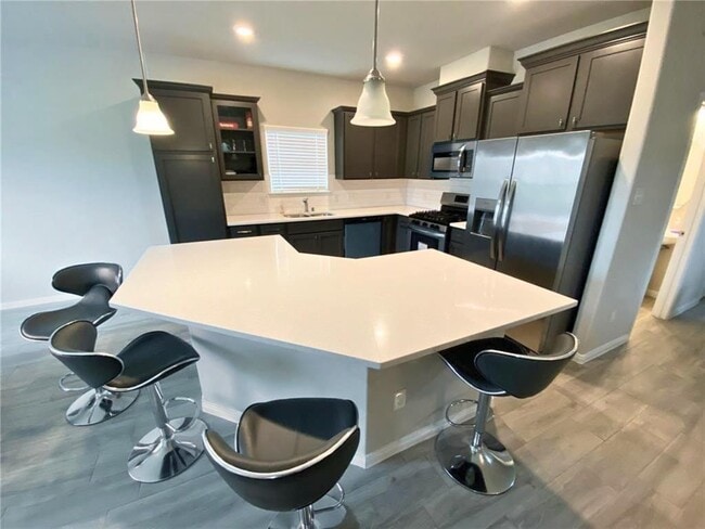 Building Photo - 6939 Escondido Dr
