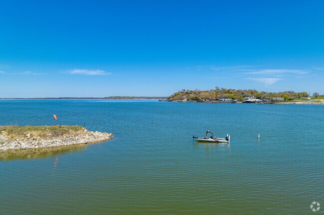 Residents can fish on Eagle Mountain Lake.
