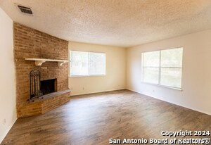 Foto del edificio - 8030 Echo Wind St