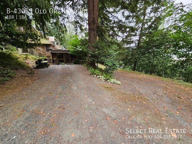 Building Photo - 43059 Old Orchard Rd