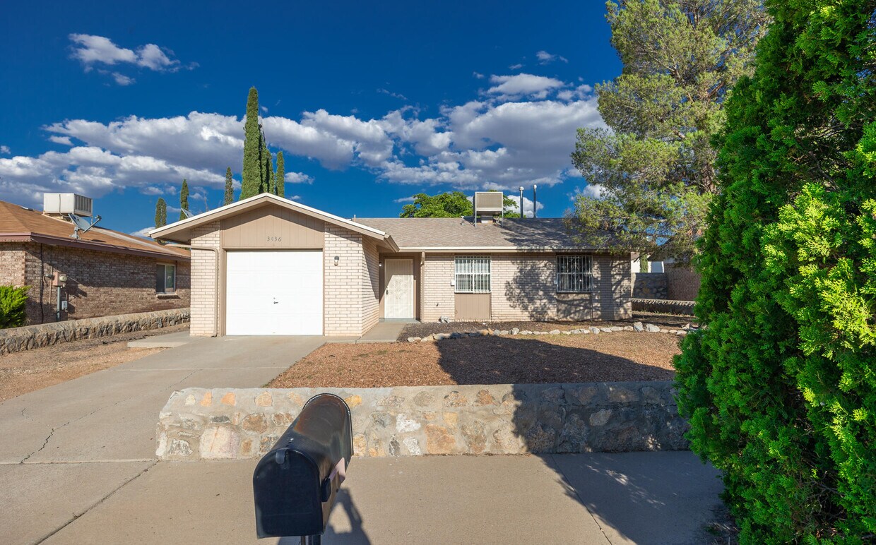 Foto principal - 3436 Quanah St