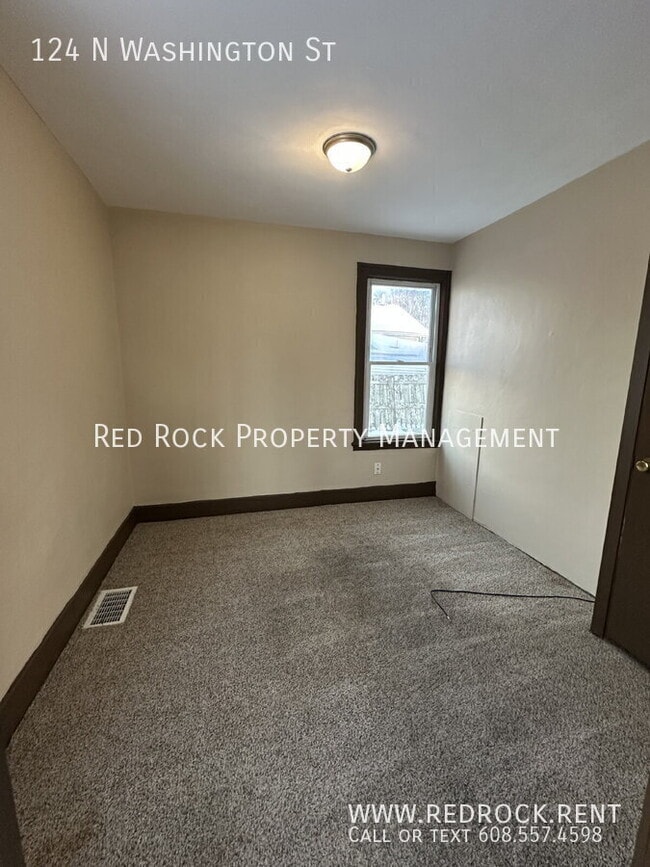 Building Photo - 124 N Washington St