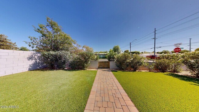 Foto del edificio - 1202 E Colter St