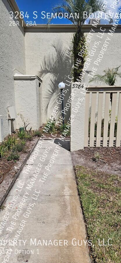 Foto del edificio - 3284 S Semoran Blvd