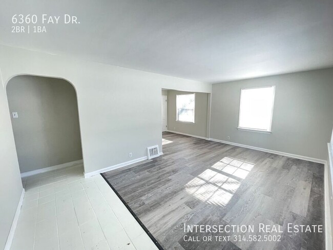 Foto del edificio - 6360 Fay Dr