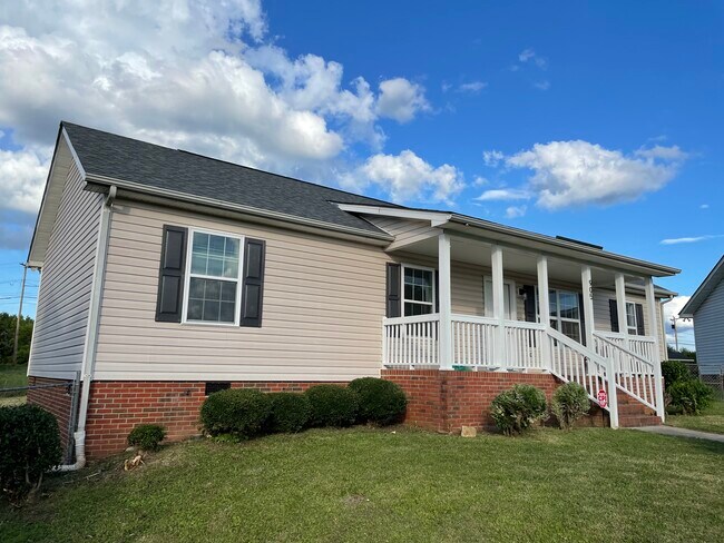 Foto del edificio - 905 Lyme Brook Ln