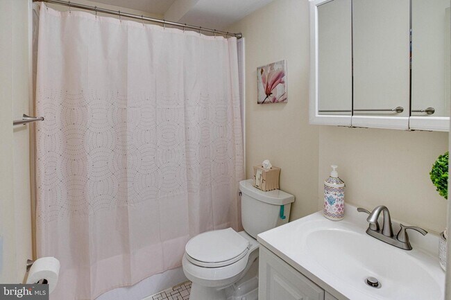 Building Photo - 13575 Princedale Dr
