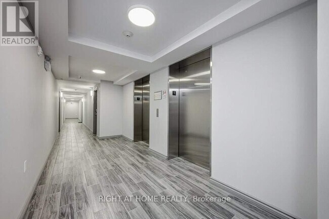 Building Photo - 275 Larch St
